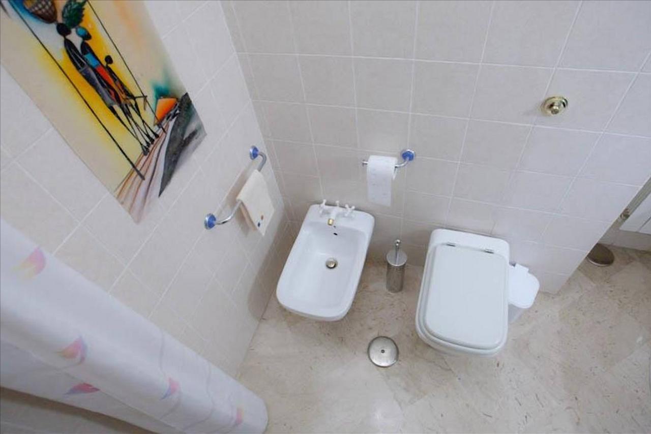 Holiday Jeans Apartment Рим Экстерьер фото