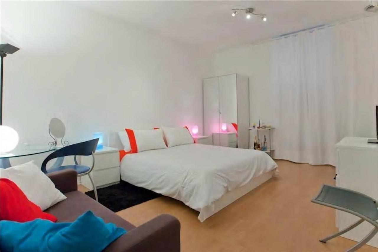 Holiday Jeans Apartment Рим Экстерьер фото